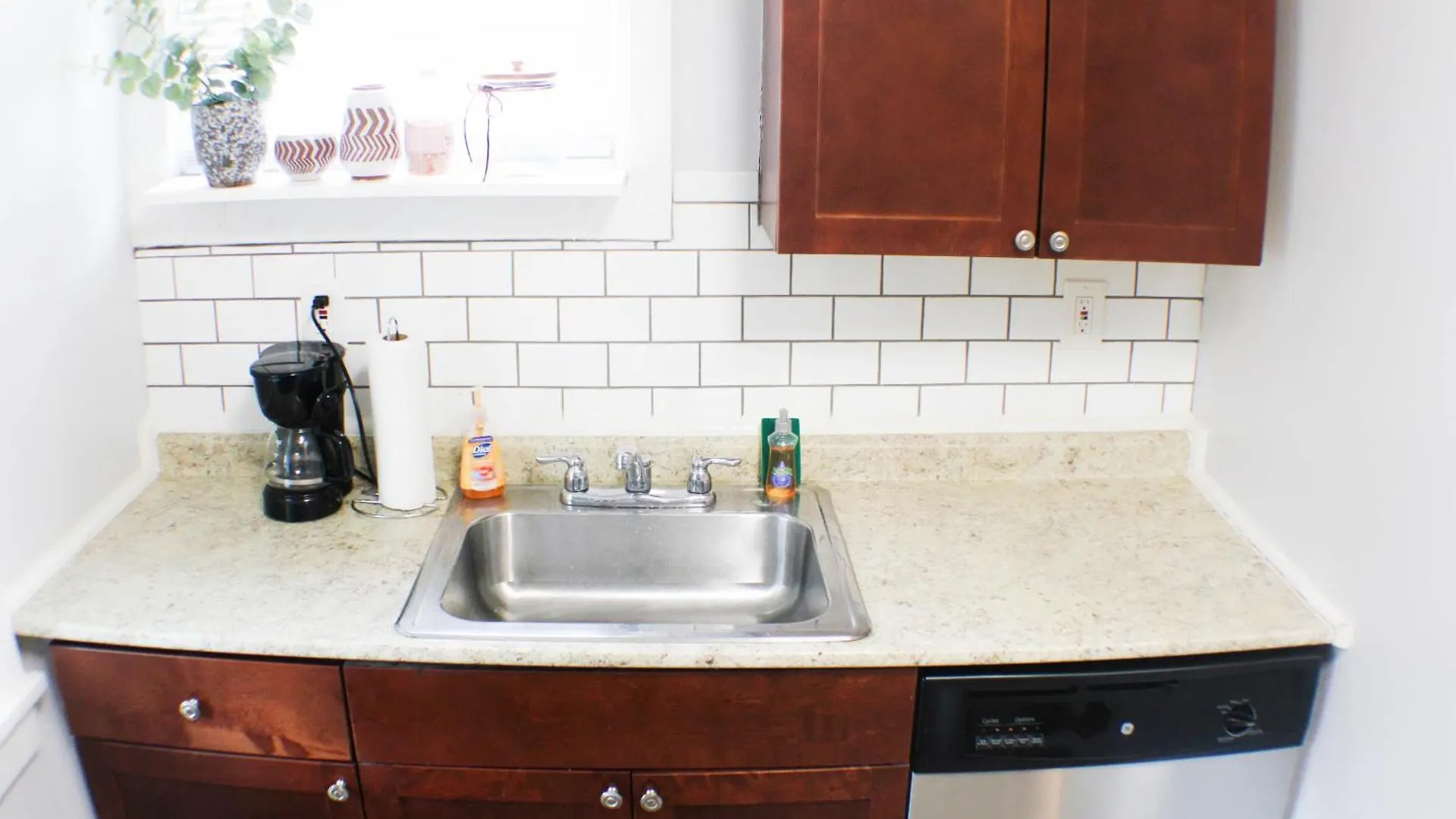 2Br - Parking - 5 Min To North Shore! Pittsburgh